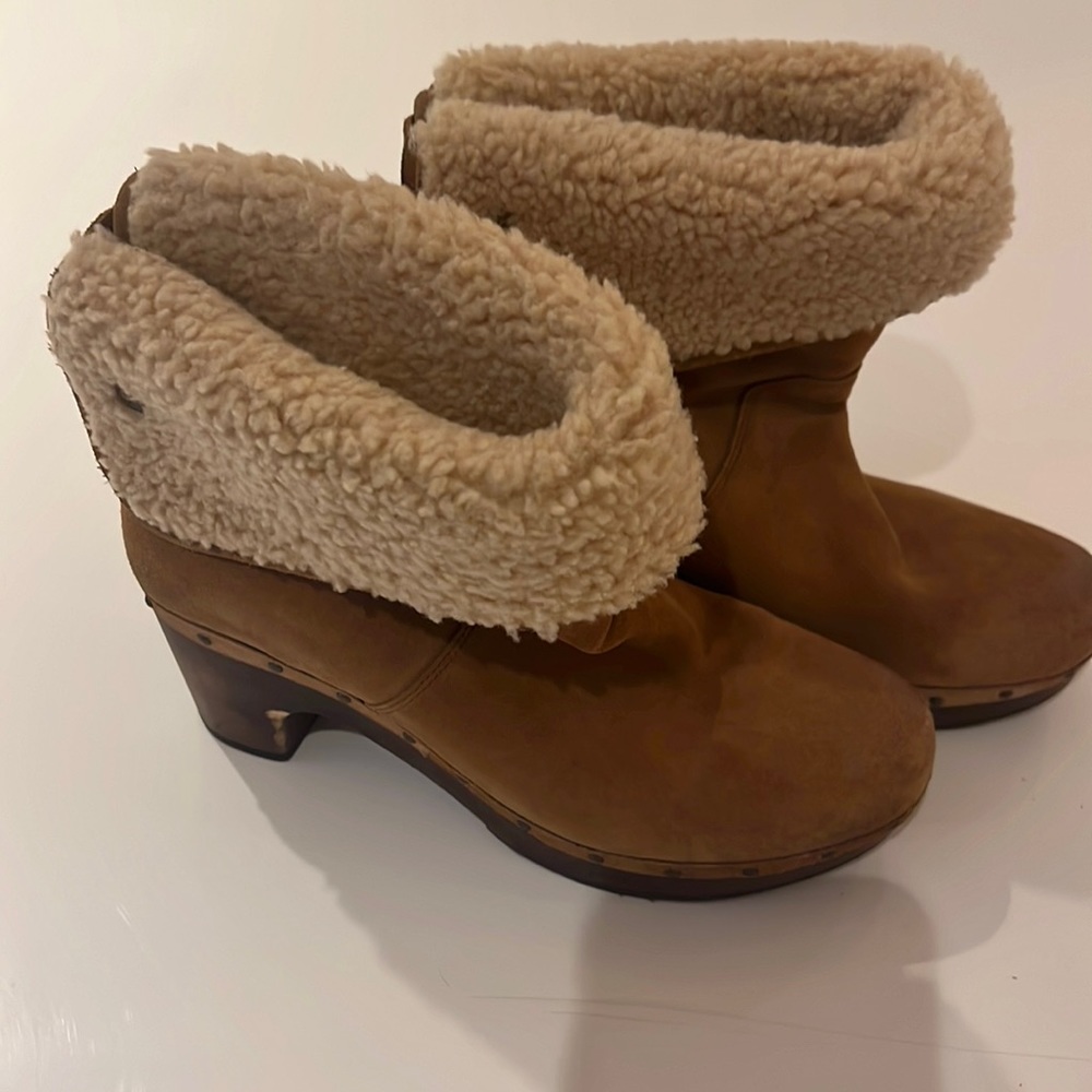 Ugg Clogs - image 2